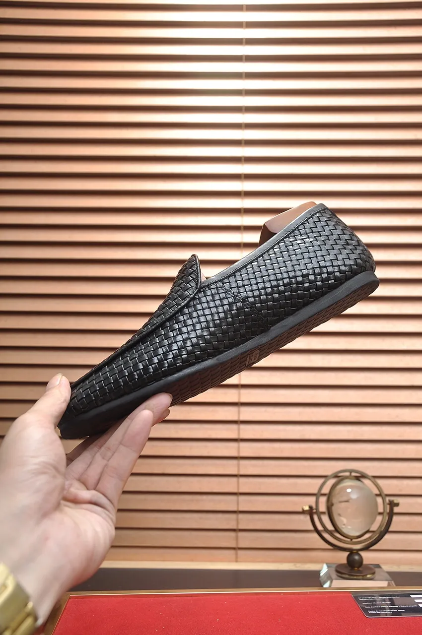 Men's shoes 💰600💶 [Botteg Venetta (BV)] (wallet shoes) exclusive new model official website new model The upper is made of high-quality top calfskin. Delicate feel and flowing luxurious texture. Tailored for refined men to create a noble aura. Detailed and regular Mark hand-stitching. Smooth lines. Full cowhide lining, comfortable to wash off sweat. 38-44